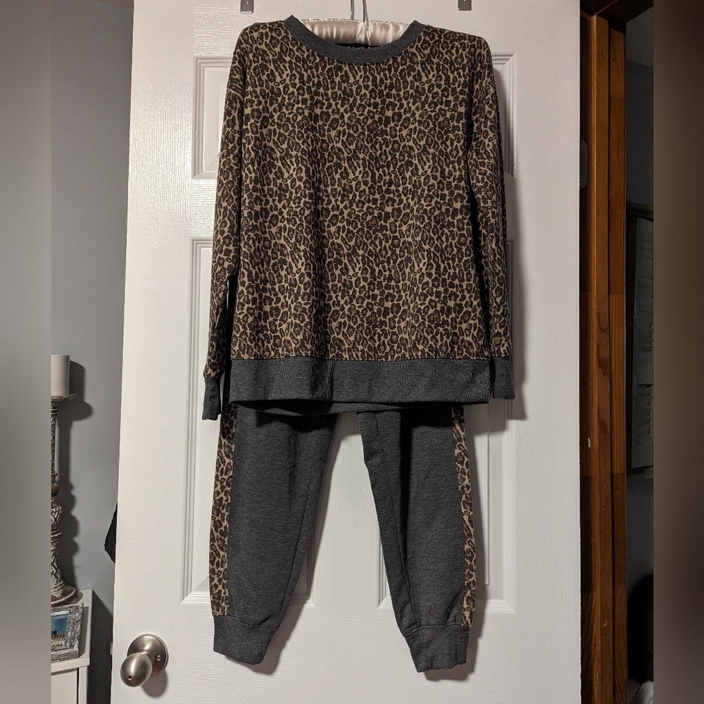 💛 2 for $15 Splendid pajama set size XS